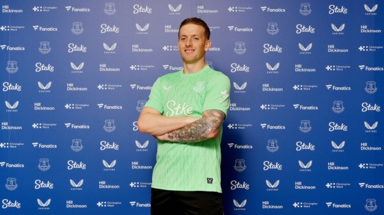 留住三狮国门！埃弗顿官方：和31岁门将皮克福德续约至2029年