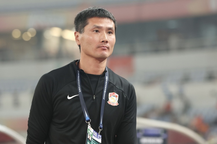 邵佳一：留洋未必越早越好也要看机会，希望王钰栋等人都顺利留洋