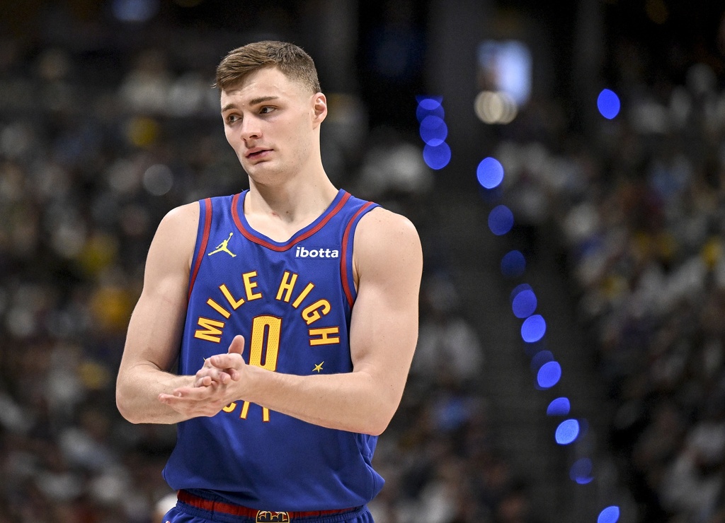 5年1.25亿美元！媒体人：布劳恩防守和激情是有的 快攻联盟顶级